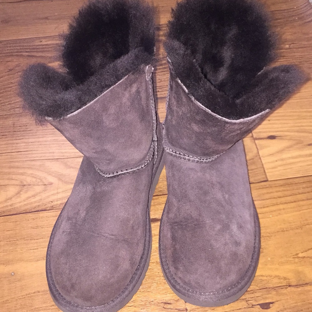 Chocolate brown UGGS(little girl3) - Picture 1 of 8